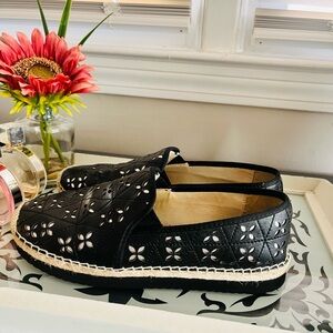 Michael Kors slip-on.